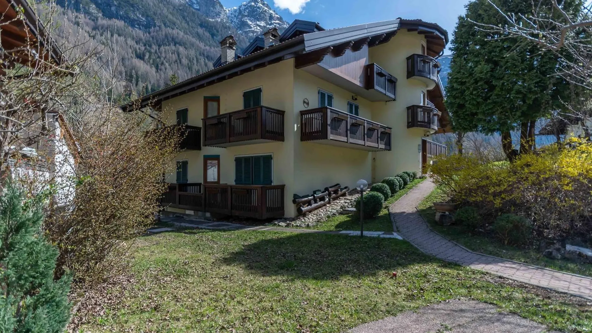 Dolomites Soundscape - Birds River Snow Fire Ski Bike Hike Alleghe Apartamento